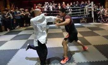 三代和10X genomics，你说谁会赢